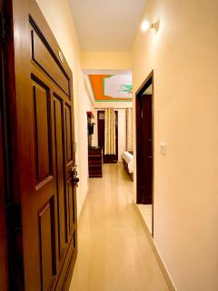 Hotel Amber - Stay in the Heart of Mussoorie #Balcony & Family Room #Mountain View - 1