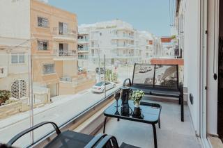 HTR Suites - 5 Minutes to St Julian's By Haven and Keys Malta - 3