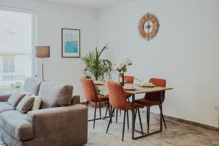 HTR Duplex Penthouse Suite - Private Roof Top Jacuzzi - City Views - 5