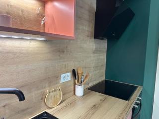 DeLux Suite 104 - 5