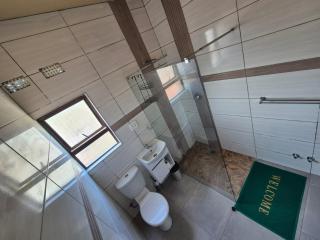 MJS Holiday House Self Catering - 4