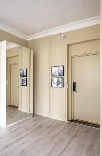 Exclusive Apartment Near City Center - 7