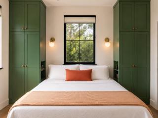 Modern Light Filled Casita - 9