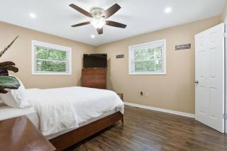 Peaceful North Little Rock Home with Backyard - 1