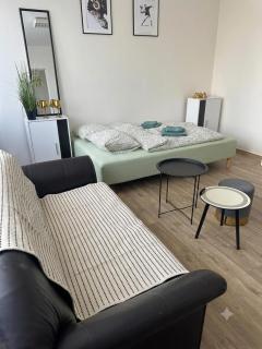 Metro Family Apartment 2 Bedrooms Seeps 6 - 9