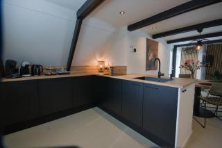 Luxe Heuvellodge Robin 76 - fietsenberging - airco - opgemaakte bedden - parkeerplaats - 9