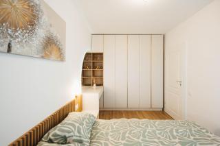 Ivory Nest 1 - 2