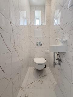 New 3BR for 5 - Big Bathtub & Elevator - Riga - 1