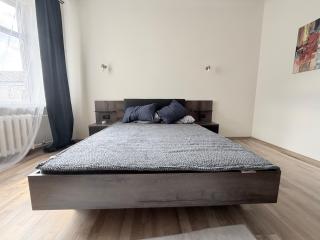 New 3BR for 5 - Big Bathtub & Elevator - 8