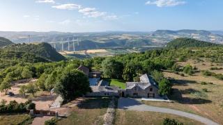 Face au Viaduc de Millau - Suite et piscine - 1