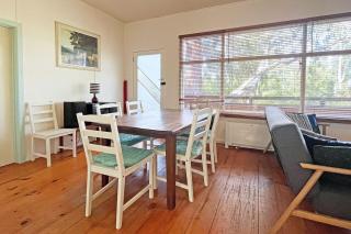 Classic Aussie Beach House - BYO Linen - 1