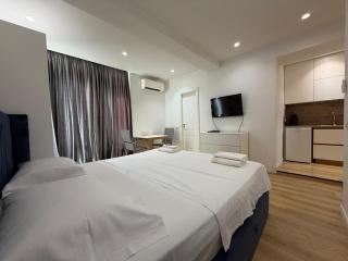 Ring Station Apartment - 9