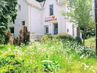 Stylish & Modern House + Near Barrie Beach! - 8