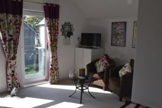 Spacious Luxury Room - 8