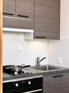 Borg Valtakatu, Downtown Top Floor Studio, Full Kitchen - 6