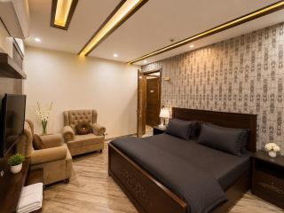 Two Bedroom Apartment, Multazam Heights, DHA Phase 8 - 5