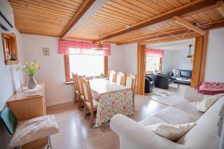 Rustic Traditional Home Near Vagar Airport - 9