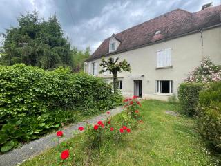 Maison familiale de centre bourg avec jardin clos - 8