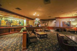 Lavish beachfront condo with rooftop pool/spa/gym - 6