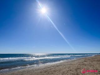 La Orilla Beach House - 3