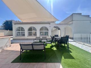 Villa with Pool, Chill-Out & BBQ - 9