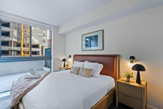 Modern Condo in Downtown Miami Near Bayside - 6