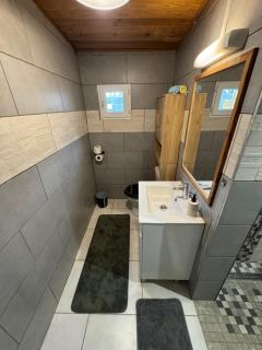 MayLodge - 7