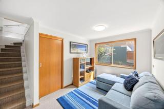 Boston Beach House - BYO Linen - Lorne - 8