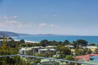 Boston Beach House - BYO Linen - Lorne - 4