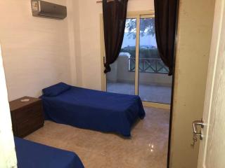 Spacious 3 Bedroom Chalet with Garden - 1
