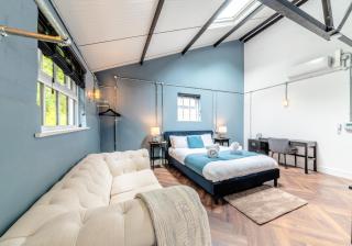 The Old Workshop - A luxury countryside retreat with air-conditioning and hot tub - 4