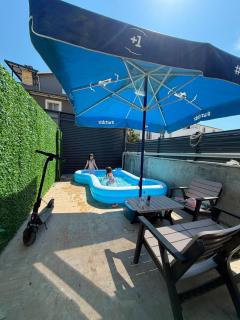 Thrace Cozy Pool House Pet Friendly - 3