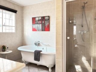 Sand And Sea Self Catering #3 - 4
