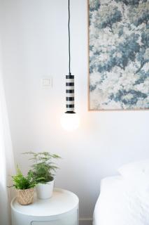 NEW Large Light City Loft with freestanding tub - 4