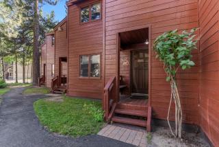3BR Condo - Shared Pool Near Shuttle & Shopping - 7