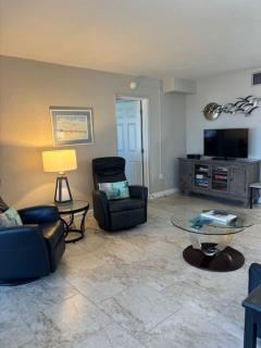 Siesta Royale 12A - 8