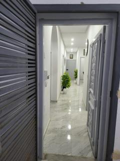 Studio - 7