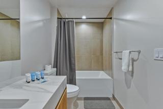 The Crosby Condo - Rooftop Pool & City View - 6
