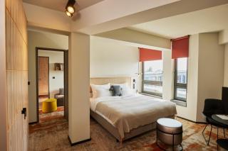 hood house - 7