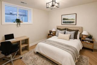 Luxury 2 Bedroom suite in Ottawa and free parking - 5