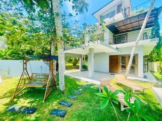 Villa White Home - 1