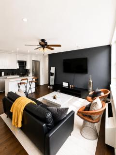 The Modern Harlem Retreat - 6