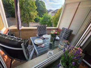 Exklusives und helles Apartment No 6 mit Balkon im Zentrum von Kassel, schnelles 1Gbit Internet, Geschirrspüler, Boxspringbetten - 6