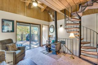 Fish, Hike, Ski & Play! Pinecrest Getaway - 8