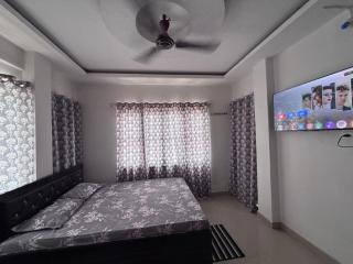 The Secret Spot w Netflix , AC & Private Balcony - 8