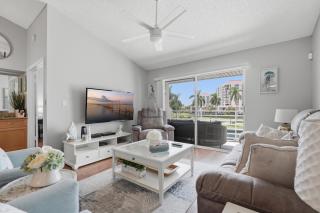 Waterfront Views & Private Balcony Pool & Spa - 9