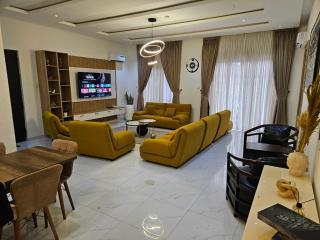 Mauxworth Homes and Apartments - 6