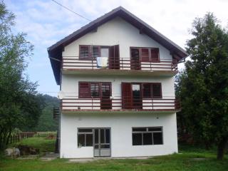 Una - 1