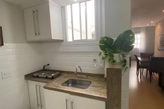 Apartamento a uma quadra da praia, com segurança 24 horas e serviços - 9