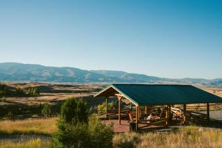 Chico Hot Springs Resort - 9